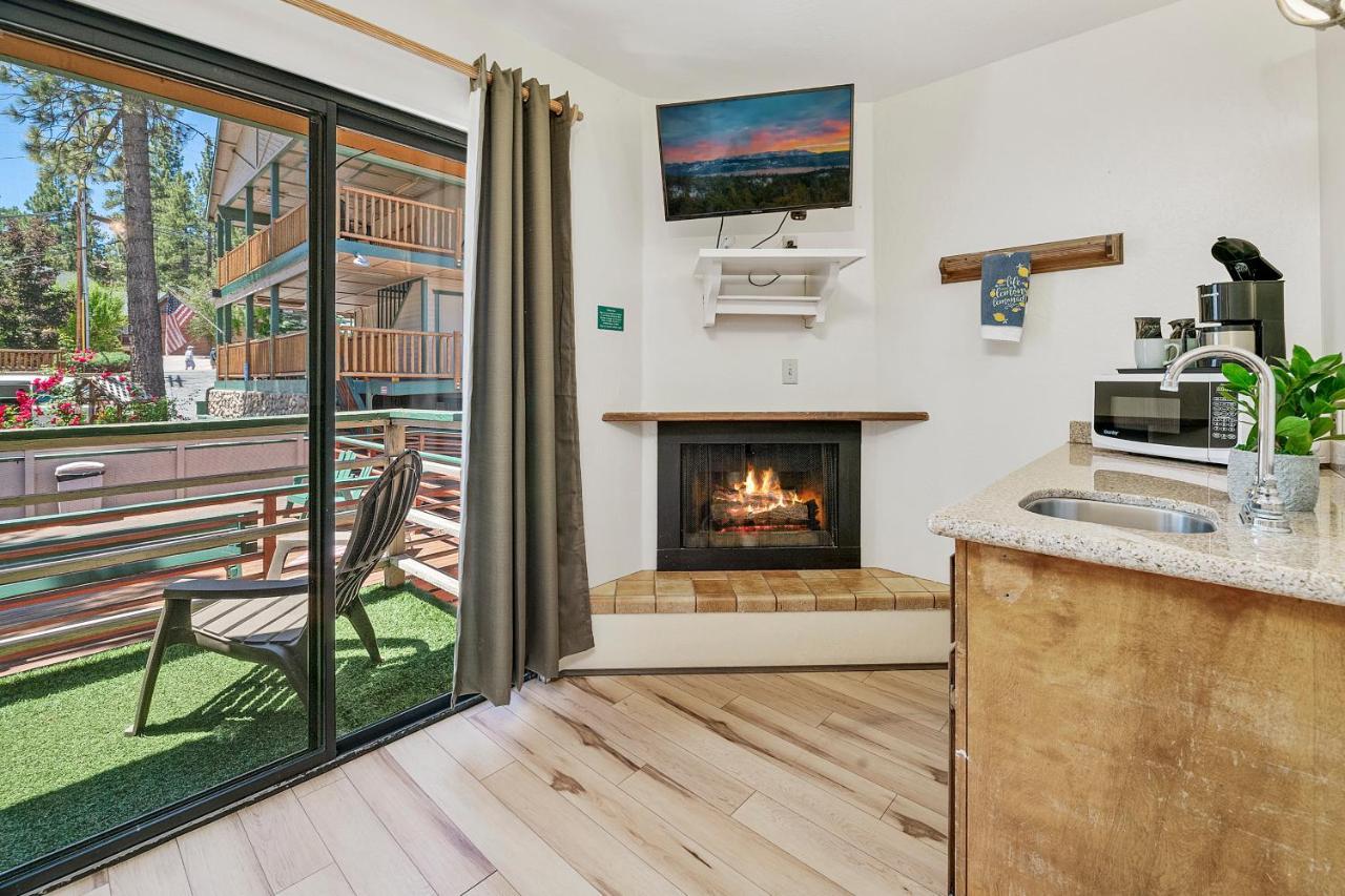 Big Bear Lake Front Lodge Exterior foto